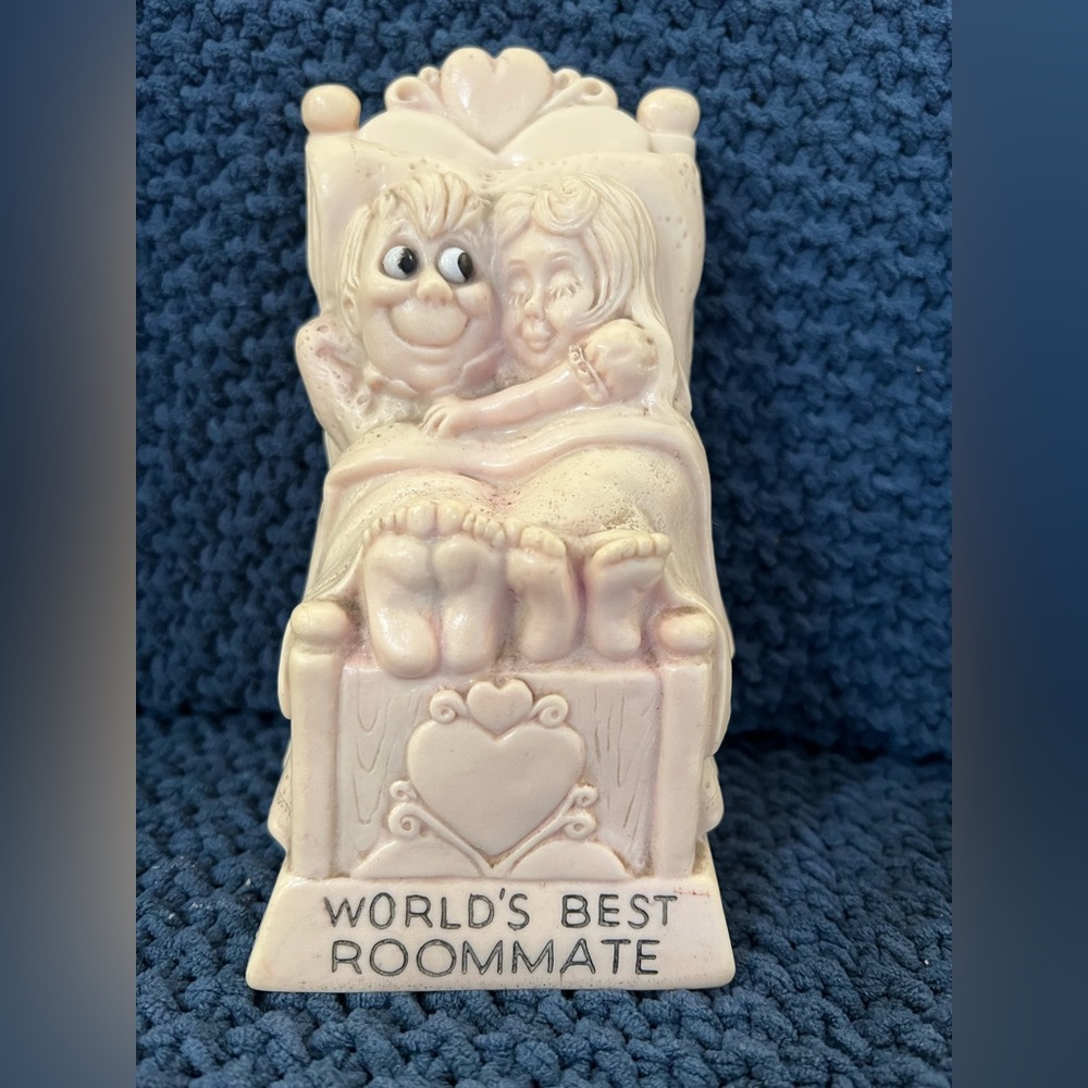 R & W Berries Vintage Figurine